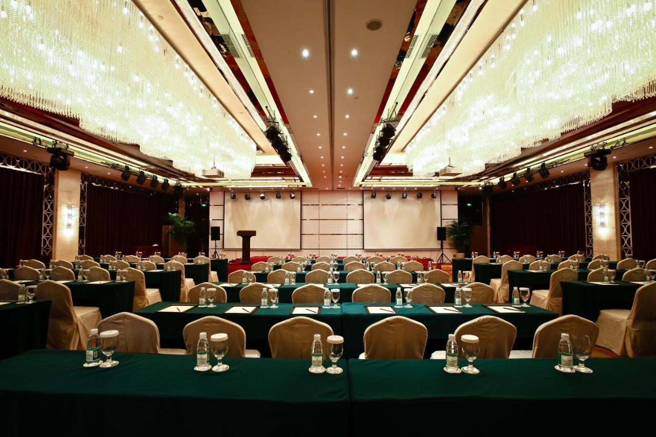 Celebrity Upper Class Hotel เฉิงตู ภายนอก รูปภาพ